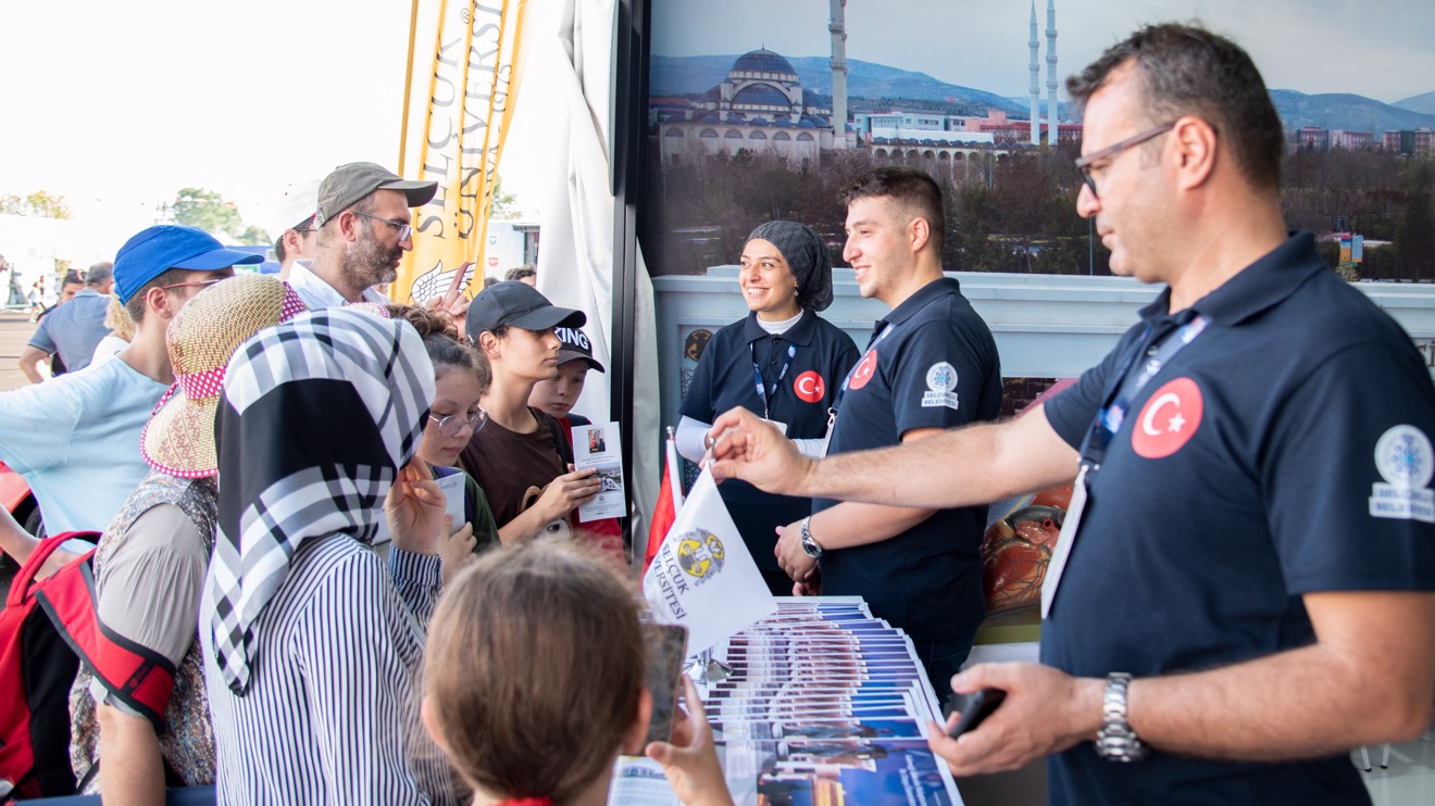 Rektör Aksoy, finale kalan takımlarla Samsun’da bir araya geldi